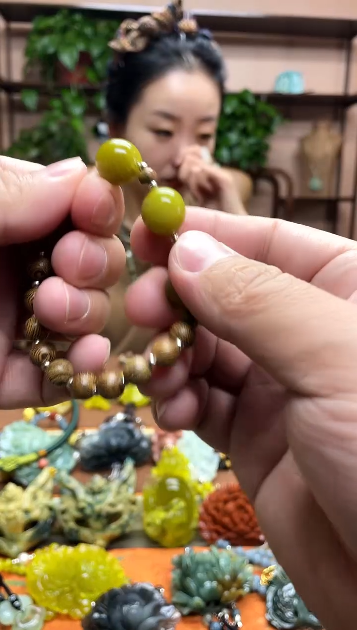 未镶嵌岫玉吊坠·