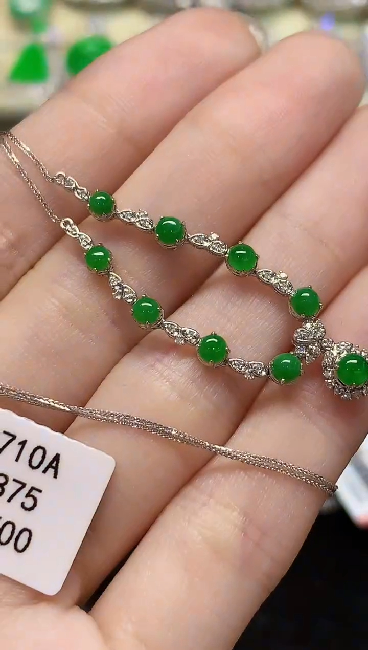 套链18K金镶嵌翡翠L0875多样性发其一