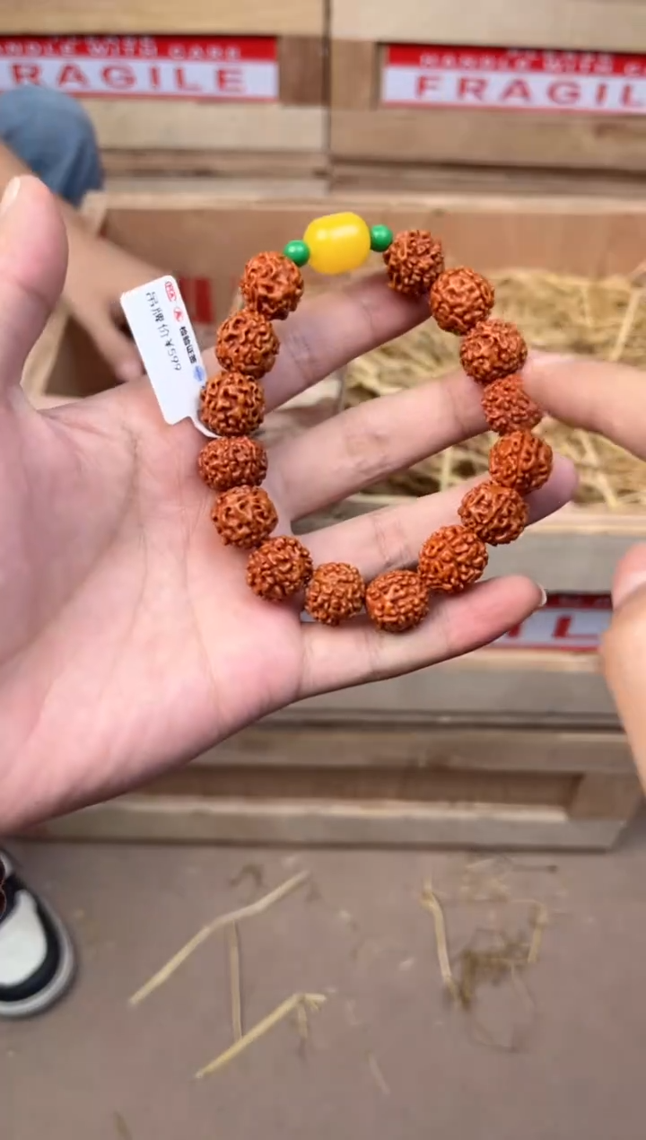 精品手串 非金属（无礼盒）