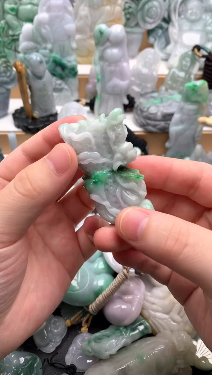 吊坠(不含链)未镶嵌翡翠1