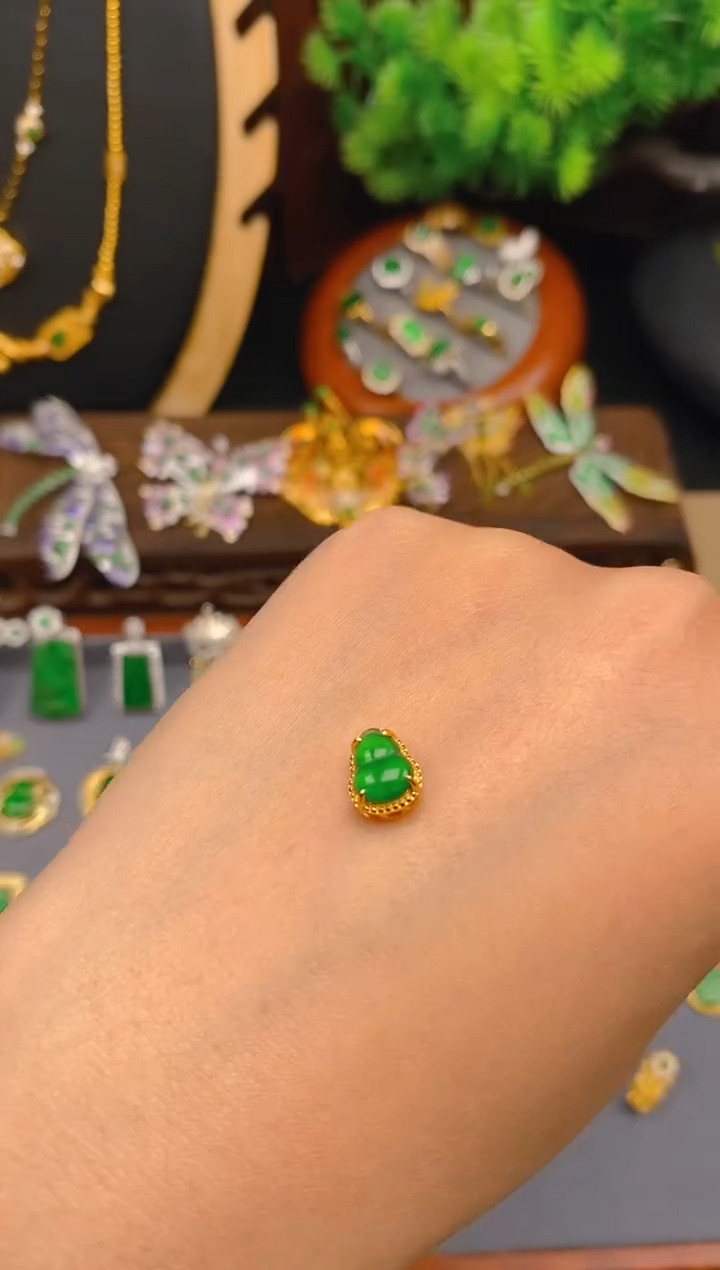 【闪购商品】翡翠吊坠(不含链)银S925镶嵌葫芦潘多拉