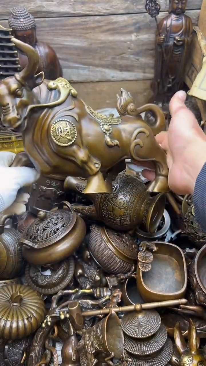 精美铜器，点击下单