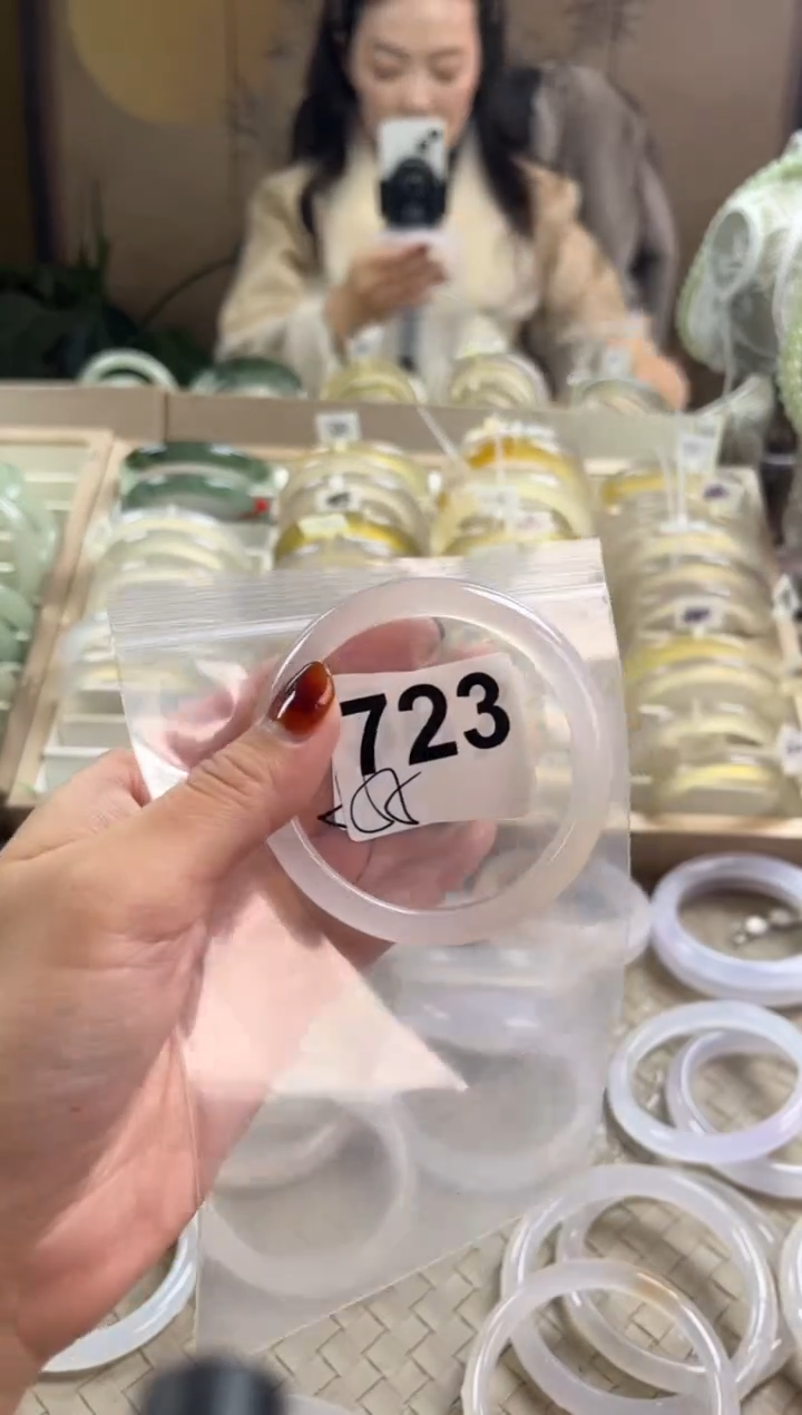 手镯玛瑙/玉髓未镶嵌723