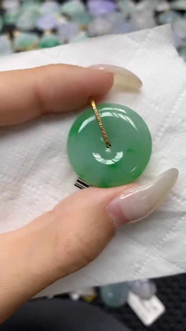 颈饰18K金镶嵌翡翠11111111111