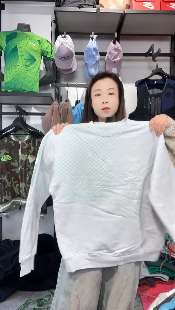 1337闪购编码  运动卫衣裤以直播间过款为准 尺码. 175