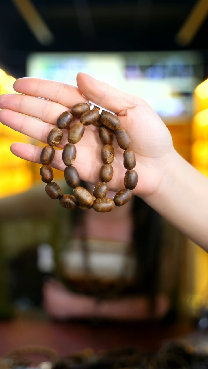 【闪购商品】沉香手串白棋留疤单圈多样性发一条