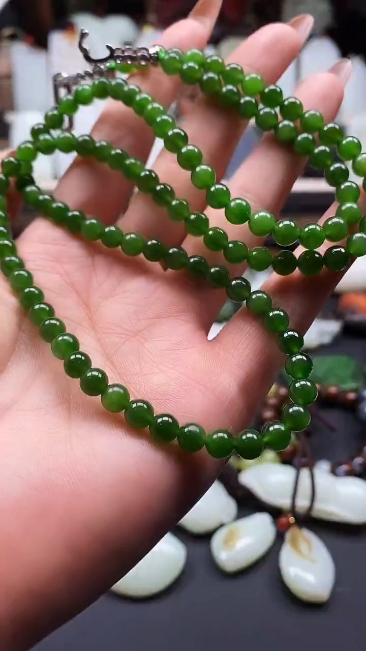 颈饰未镶嵌和田玉1