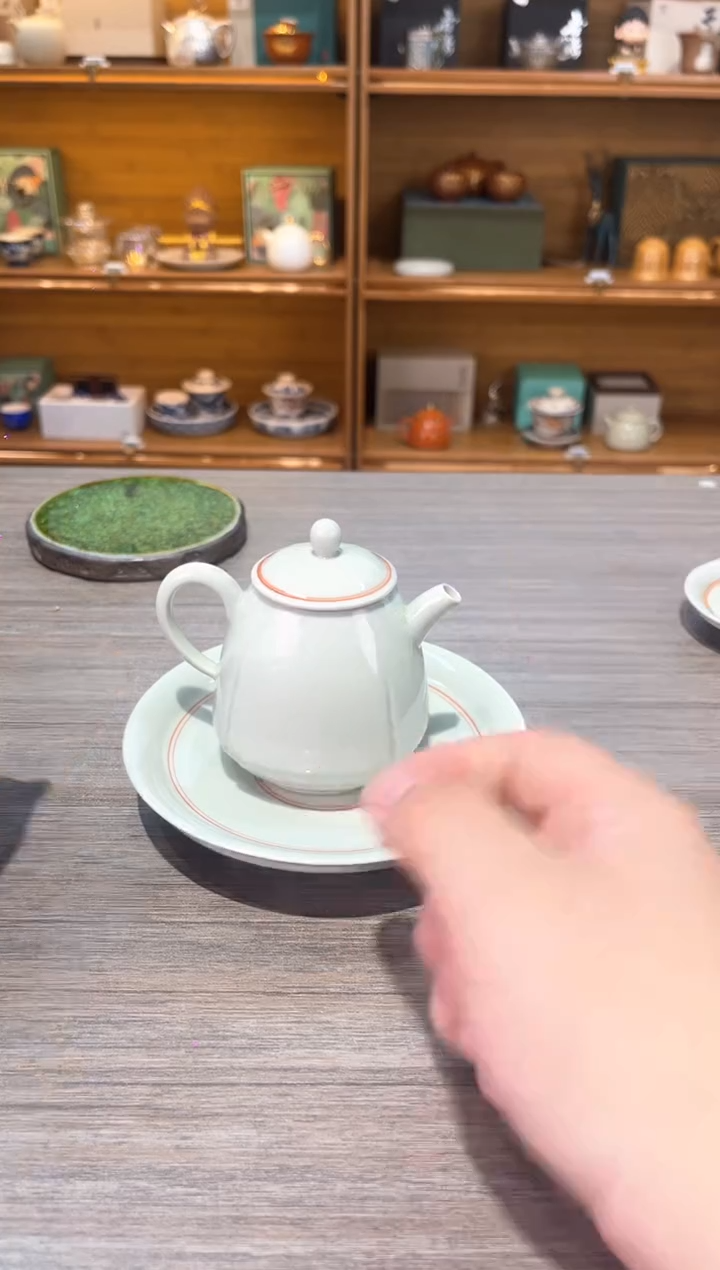 【闪购商品】方隅红线壶加大壶承