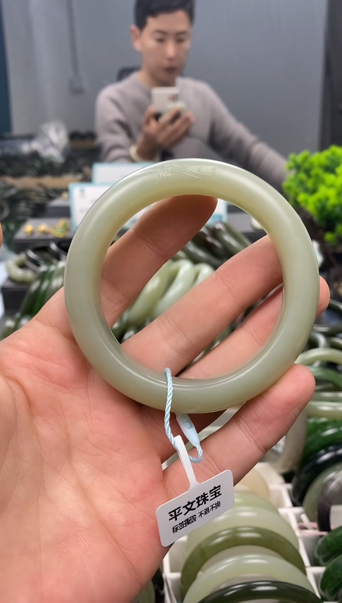 未镶嵌手镯和田玉55.8