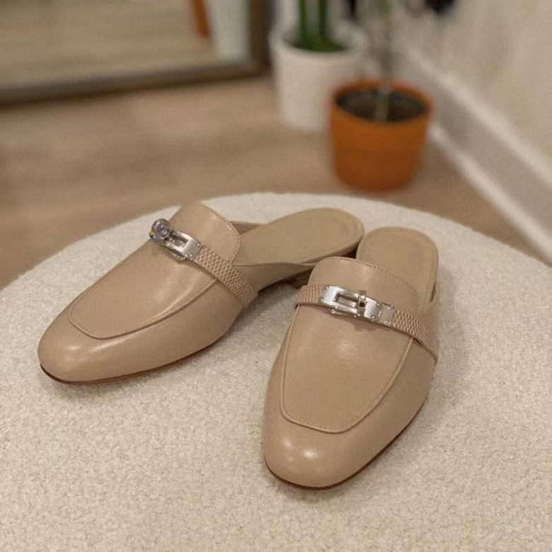 99新 Hermes/爱马仕 蔚蓝/Kelly扣稀有皮拼奶茶色拖鞋 36码