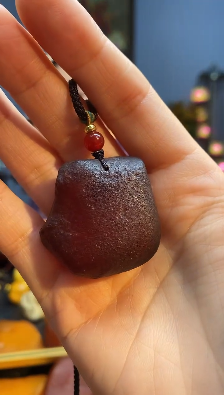 琥珀颈饰未镶嵌挂件