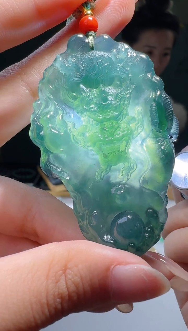 【闪购商品】翡翠颈饰未镶嵌天然A货翡翠龙牌