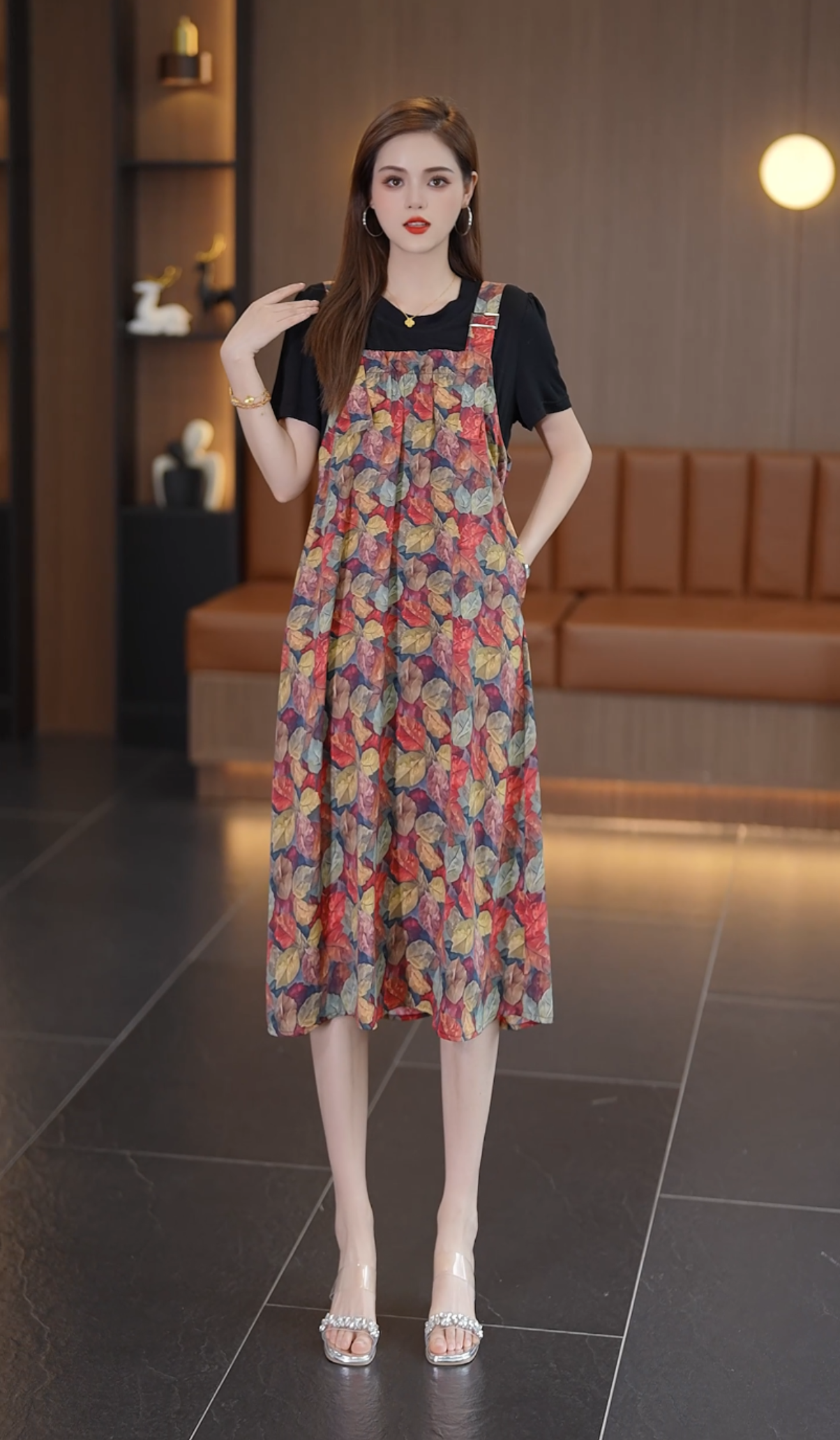 夏季新款减龄连衣裙碎花款宽松显瘦遮肚时尚洋气印花裙子