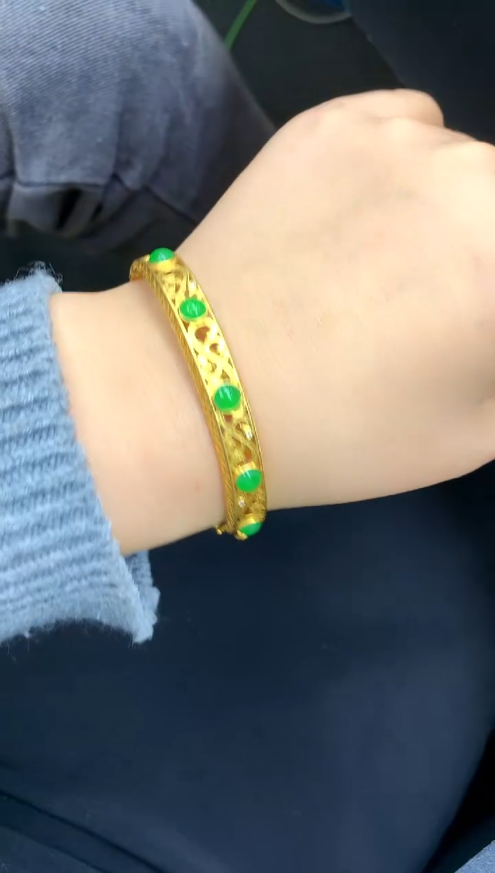 18K金镶嵌手镯翡翠366-中国好珍宝