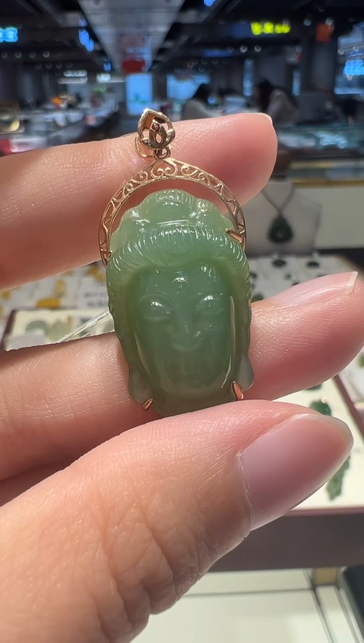 【闪购商品】和田玉颈饰18K金镶嵌11111