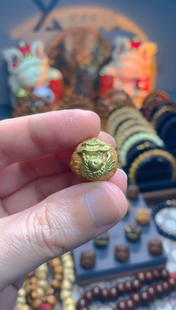 把件猴头核桃猴头雕刻单颗满镶嵌鱼跃龙门卡17.5mm