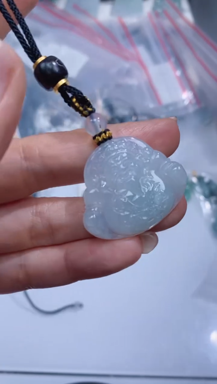 颈饰未镶嵌翡翠吊坠