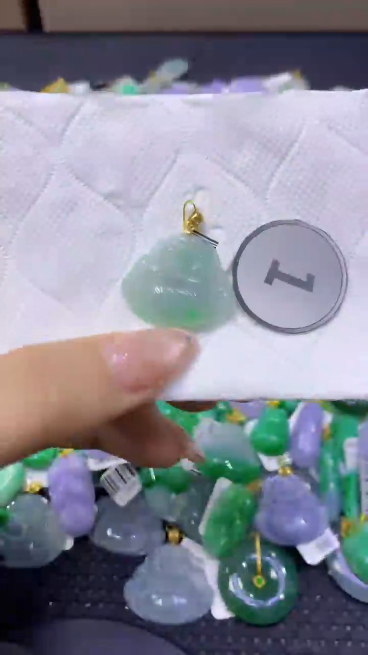 颈饰未镶嵌翡翠天然缅甸翡翠A货