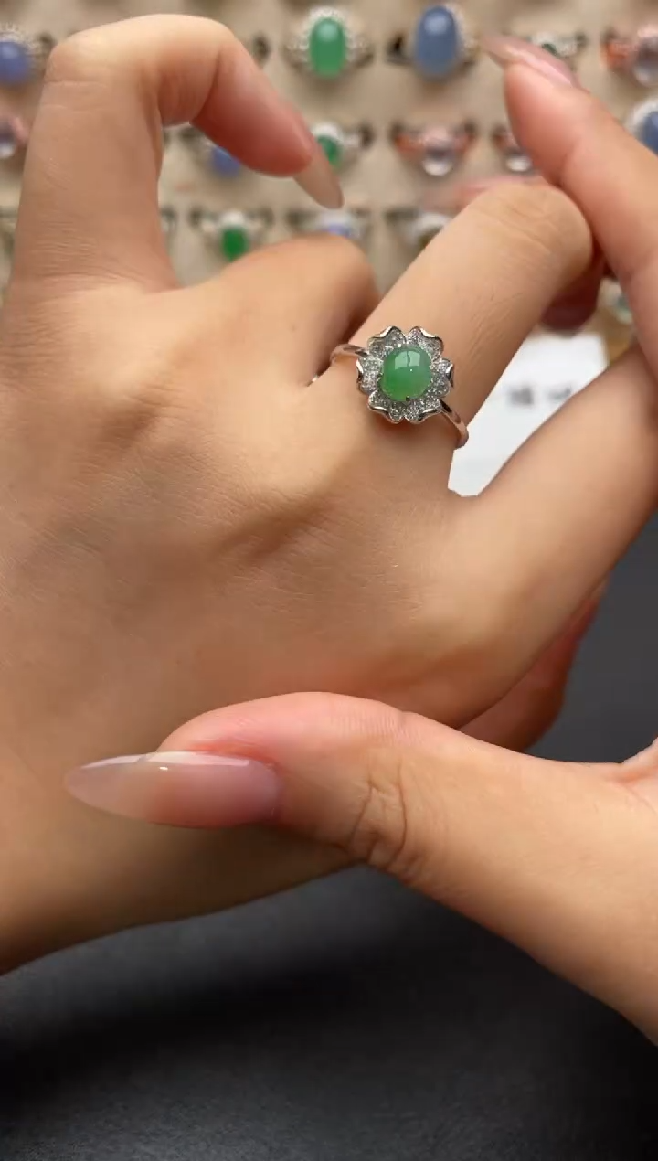 银S925镶嵌戒指翡翠一物一证一礼盒