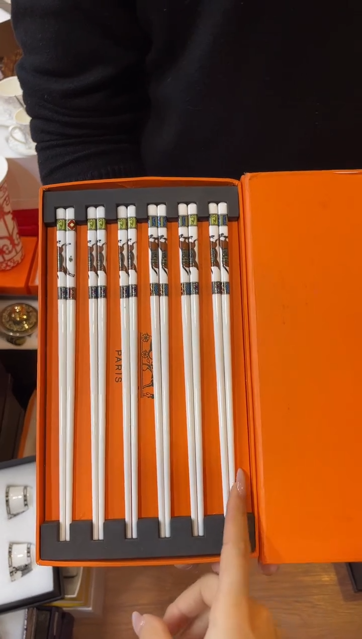 杯鸿辉家品牌瓷器，京东包邮！