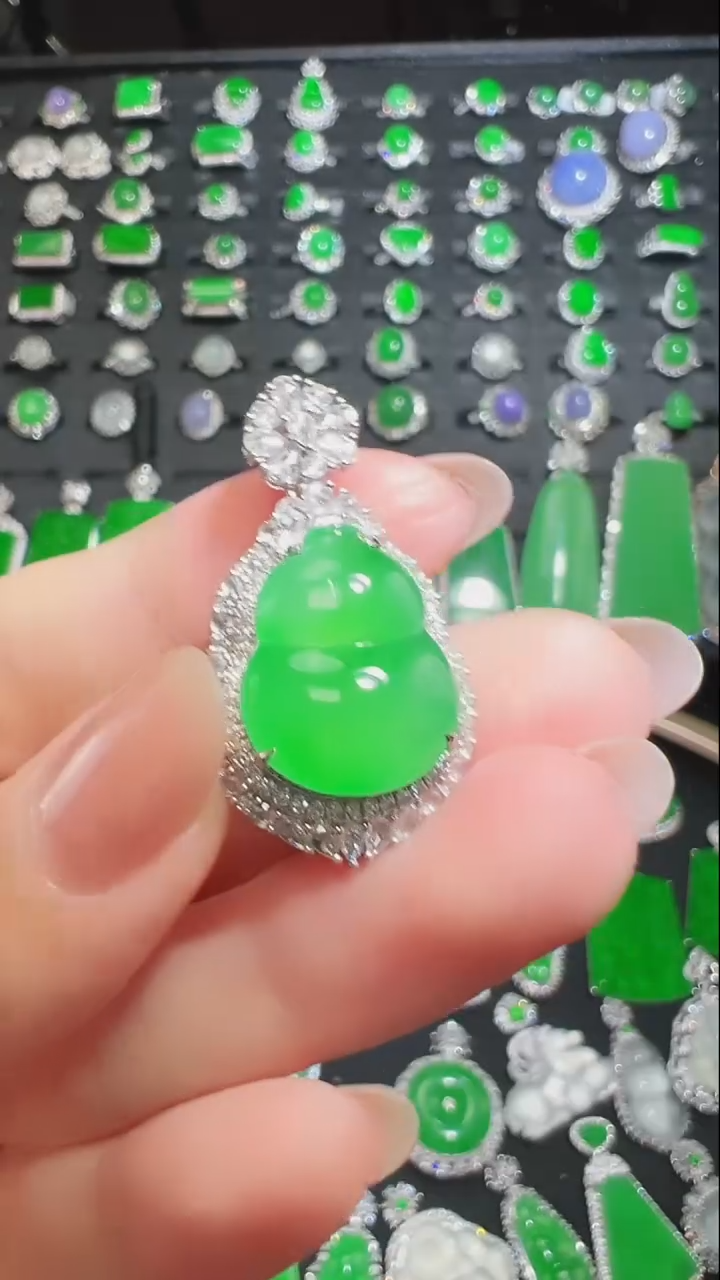 翡翠18K金镶嵌吊坠(不含链)吊坠