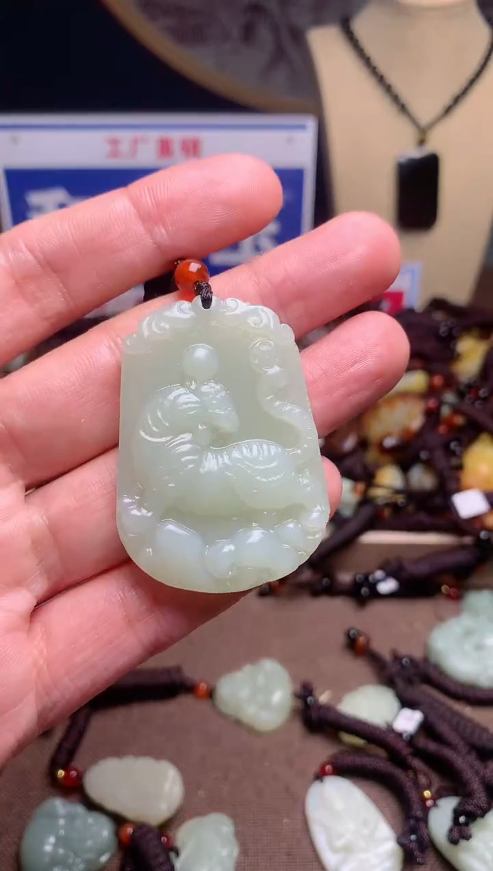 【闪购商品】和田玉颈饰未镶嵌1