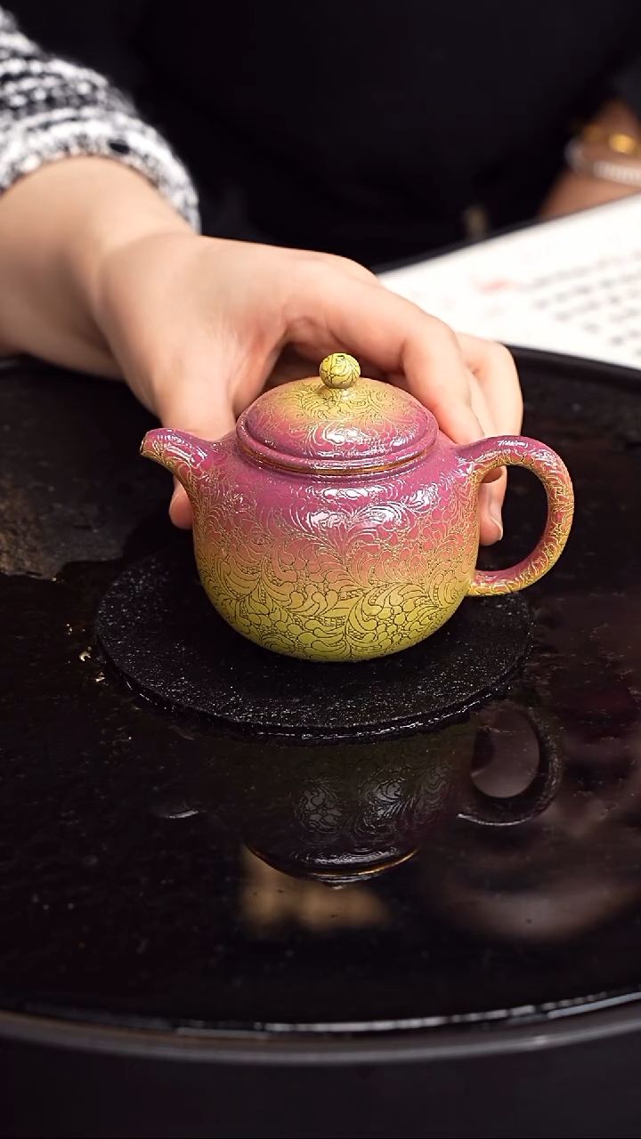 茶壶紫砂沈建康  匏尊184 桃花泥扒花  130毫升
