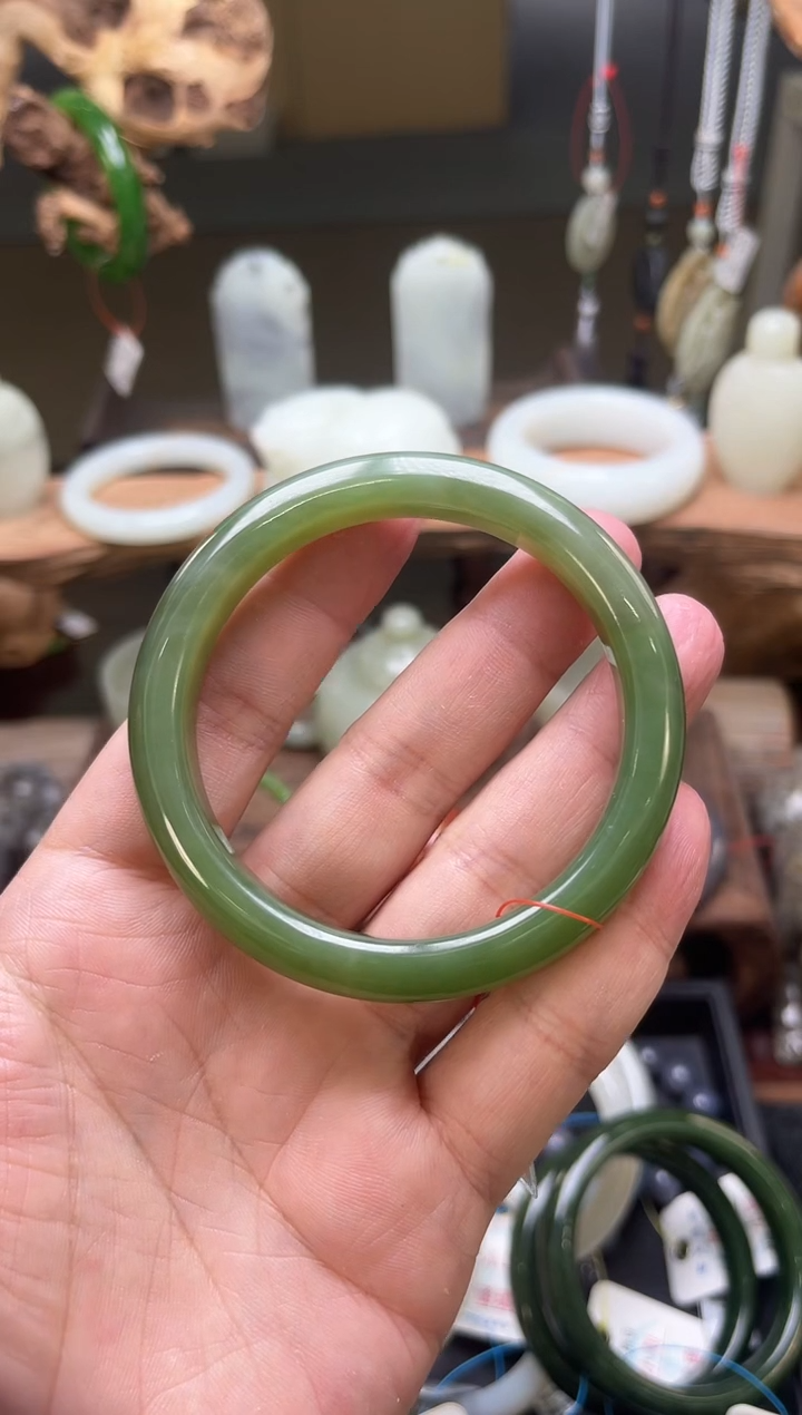 【闪购商品】和田玉手镯未镶嵌58+圈俄料碧玉夹层料手镯9001978