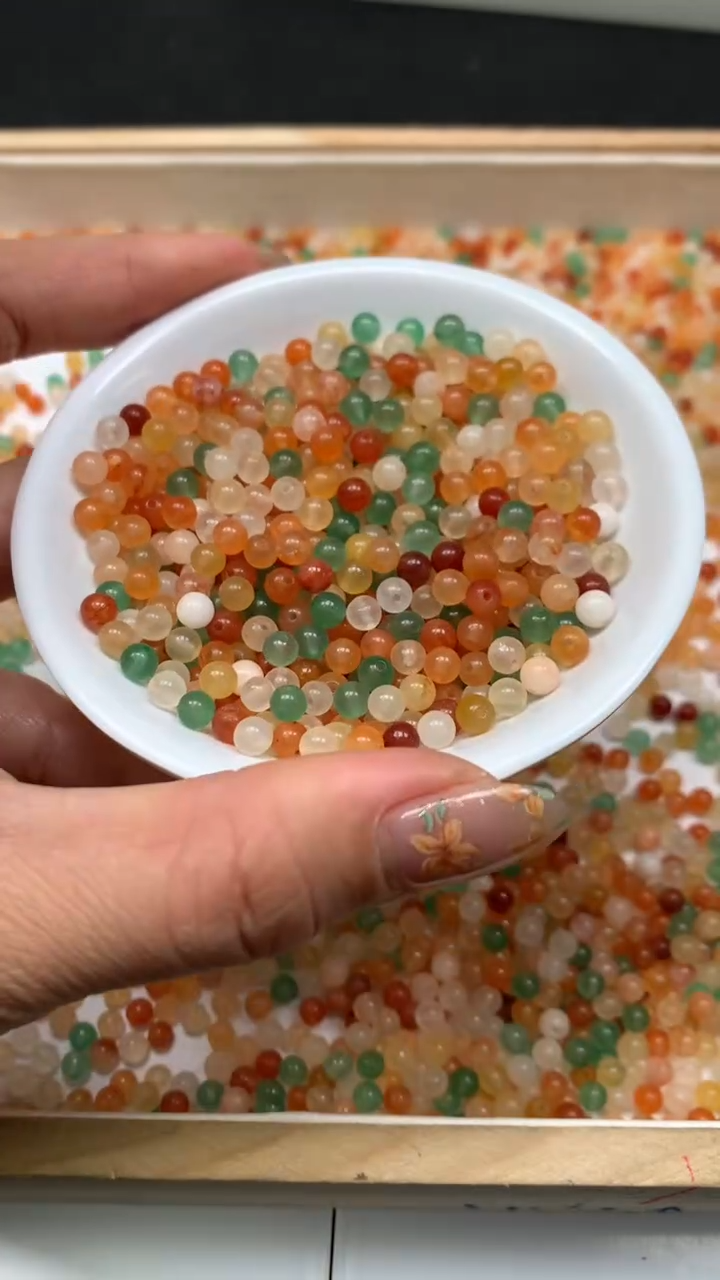 未镶嵌散珠石英质玉B408 三彩金丝玉4mm100颗8元（绿）