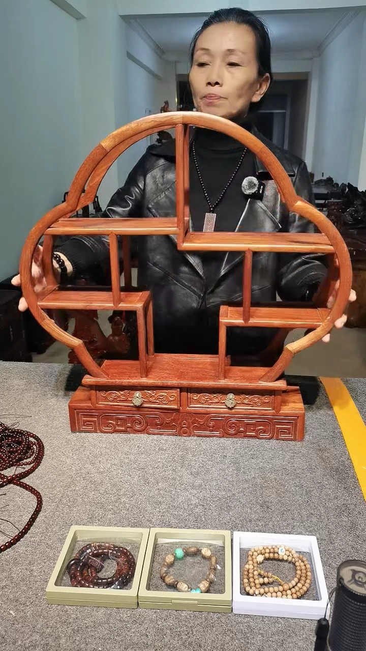 木大果紫檀，小博古架，