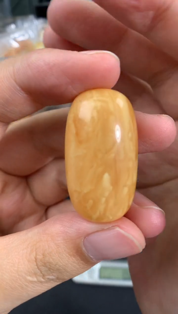 蜜蜡未镶嵌珠宝奇石1