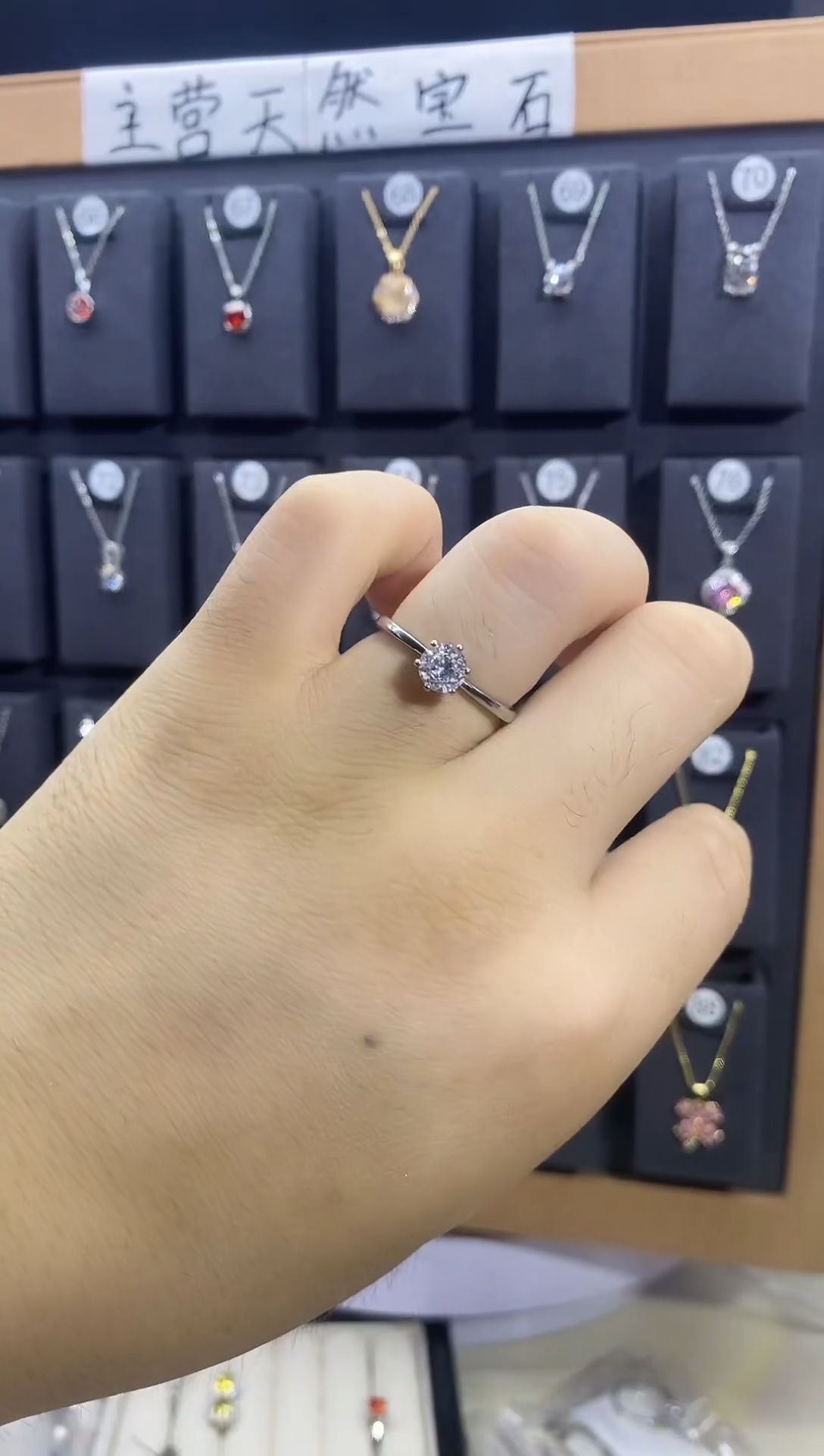 蓝宝石戒指银S925镶嵌六爪