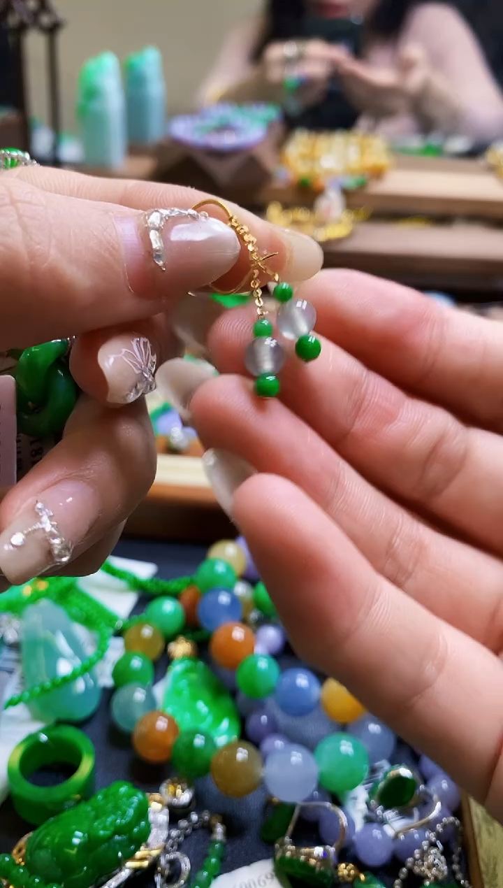 【闪购商品】定制翡翠18K金镶嵌耳饰