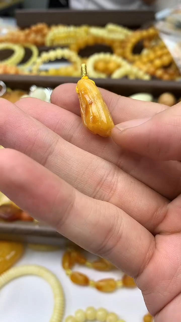 裸石蜜蜡未镶嵌挂件