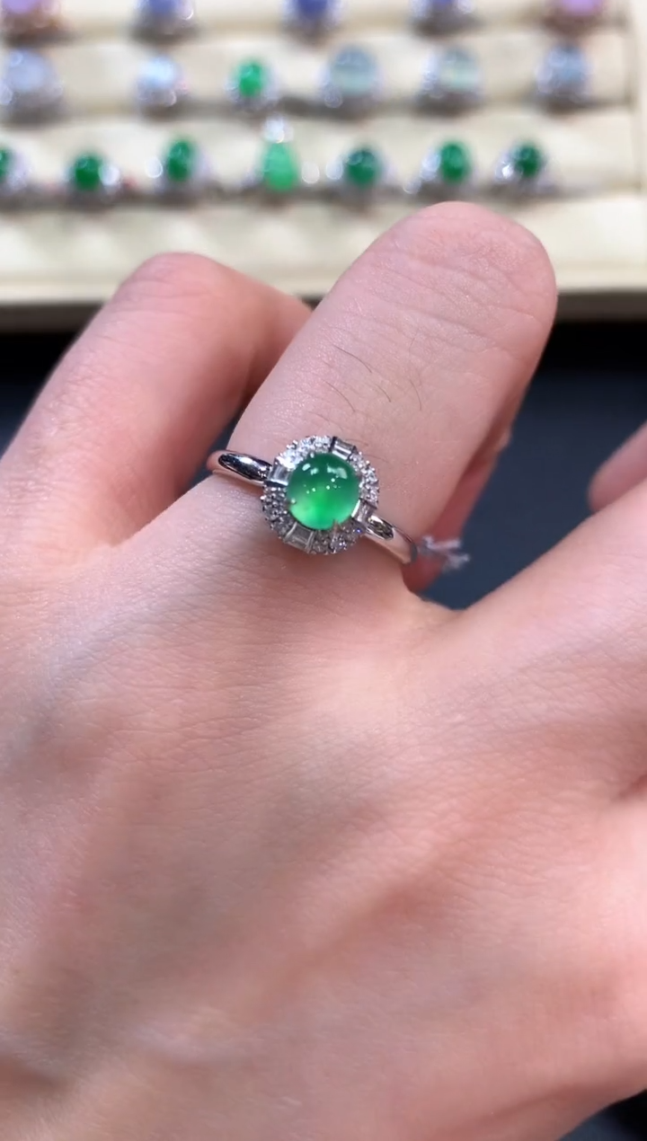 【闪购商品】翡翠戒指18K金镶嵌b50        