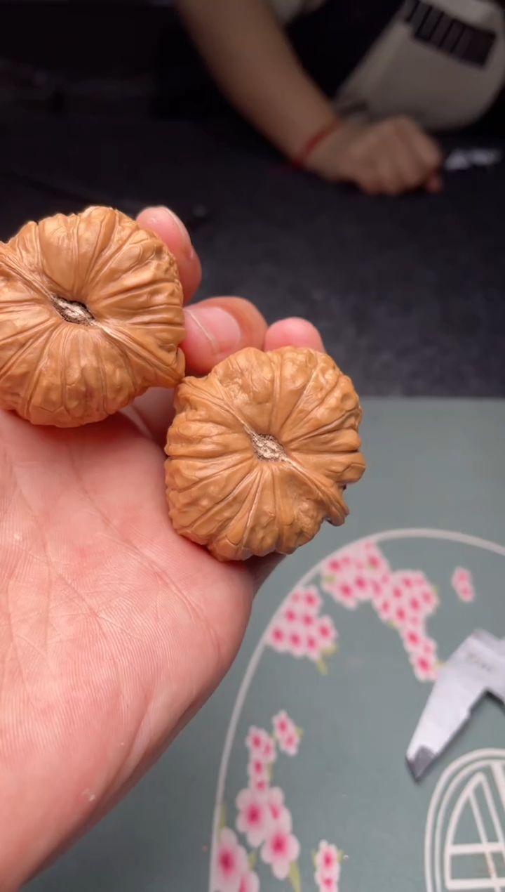 把件文玩核桃a159    南瓜墩  42尺