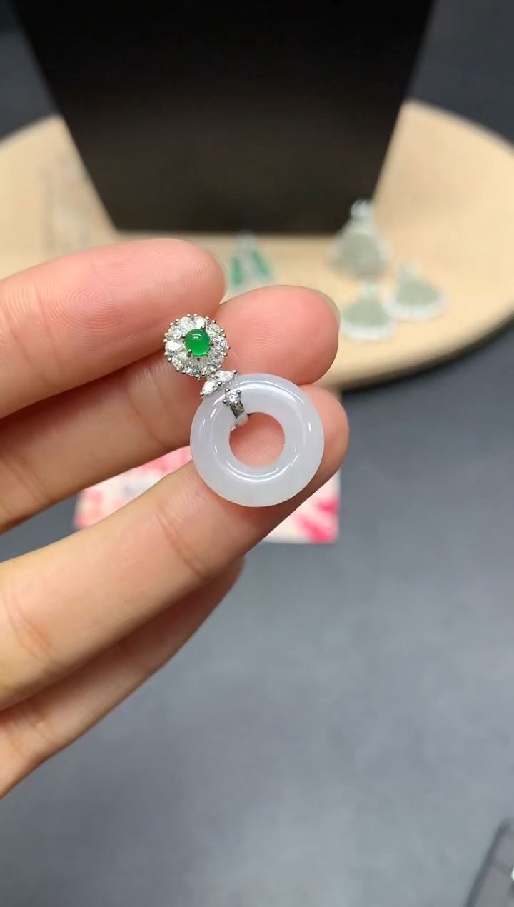 【闪购商品】翡翠吊坠(不含链)银S925镶嵌甜甜圈【多样性发其一】