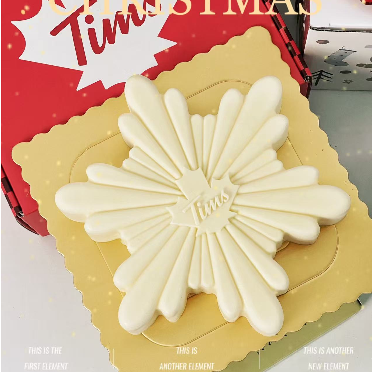 顺丰 Tims 圣诞雪花蛋糕 350g*1个 送圣诞老人灯 至26年11月25