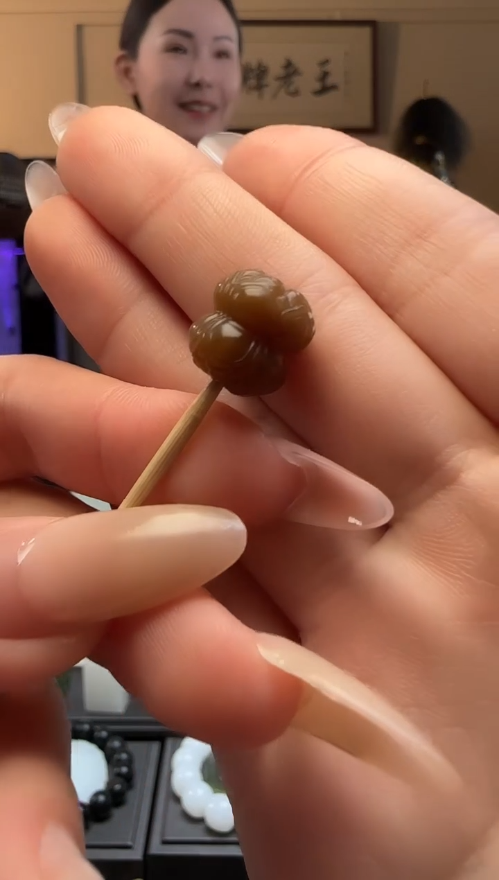 【闪购商品】和田玉并蒂莲未镶嵌单珠