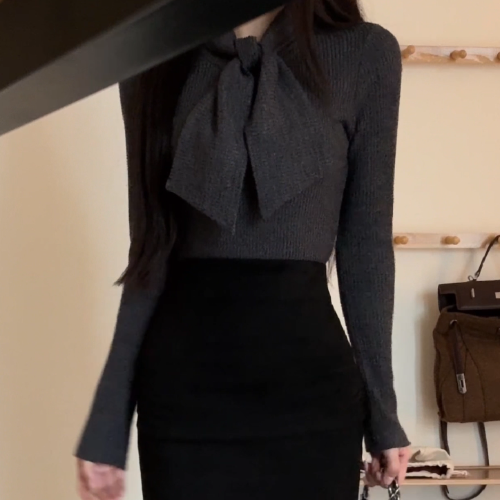 【巴黎记事】冬季高级感修身显瘦蝴蝶结系带针织打底上衣XY-267