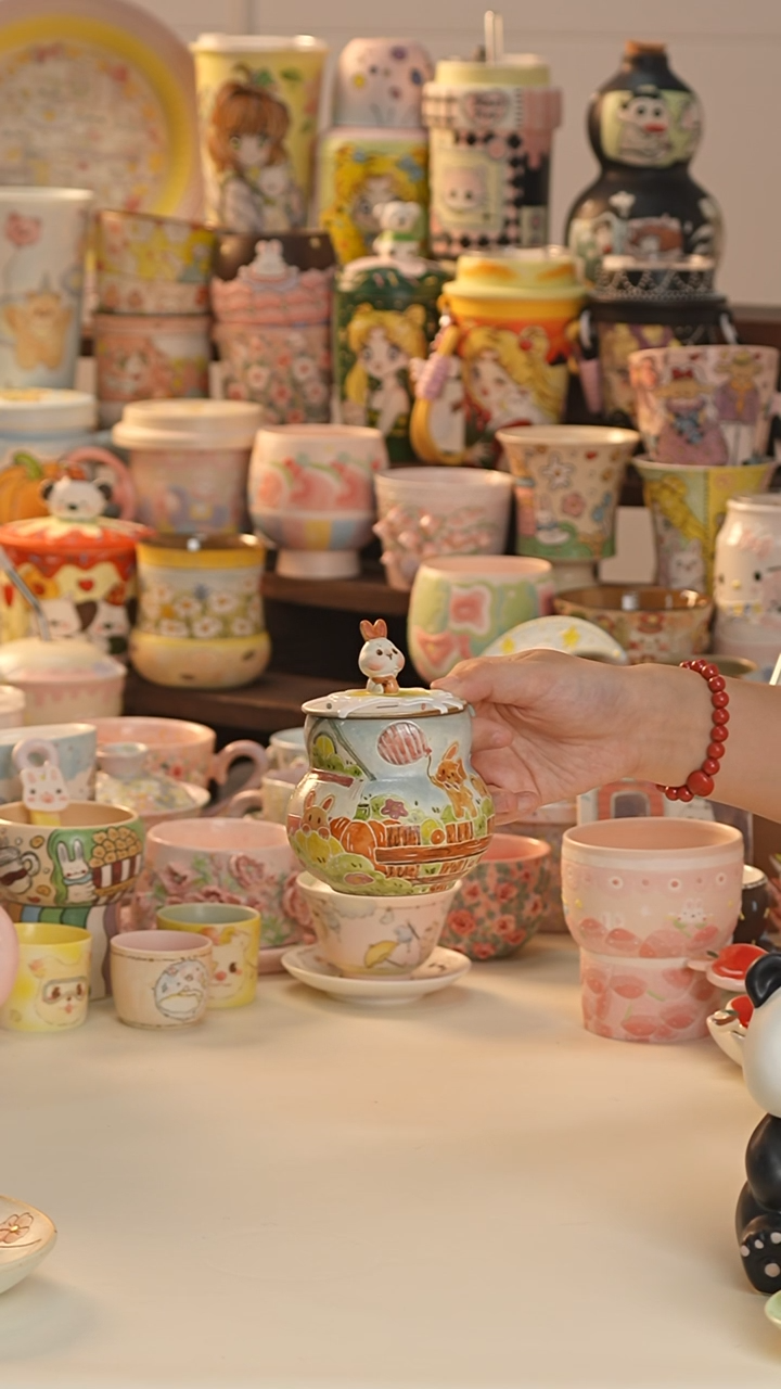 其他景德镇釉下彩手绘设计师款陶瓷