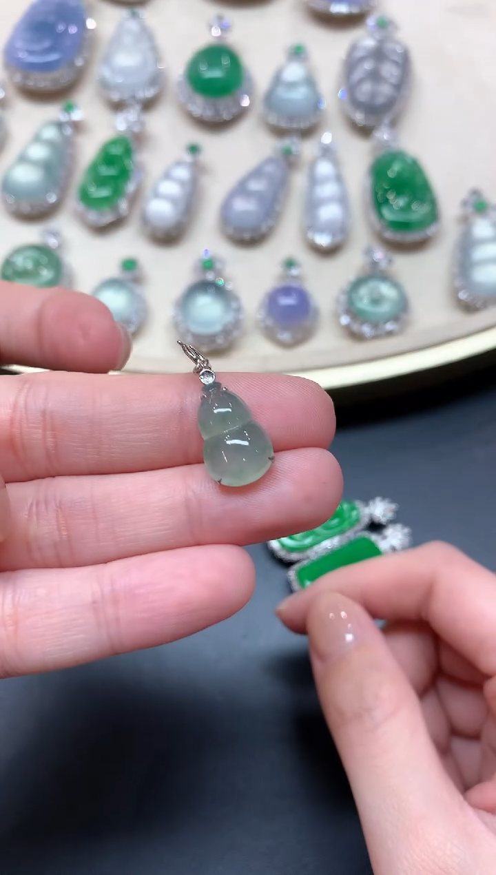 翡翠18K金镶嵌吊坠(不含链)A105|980