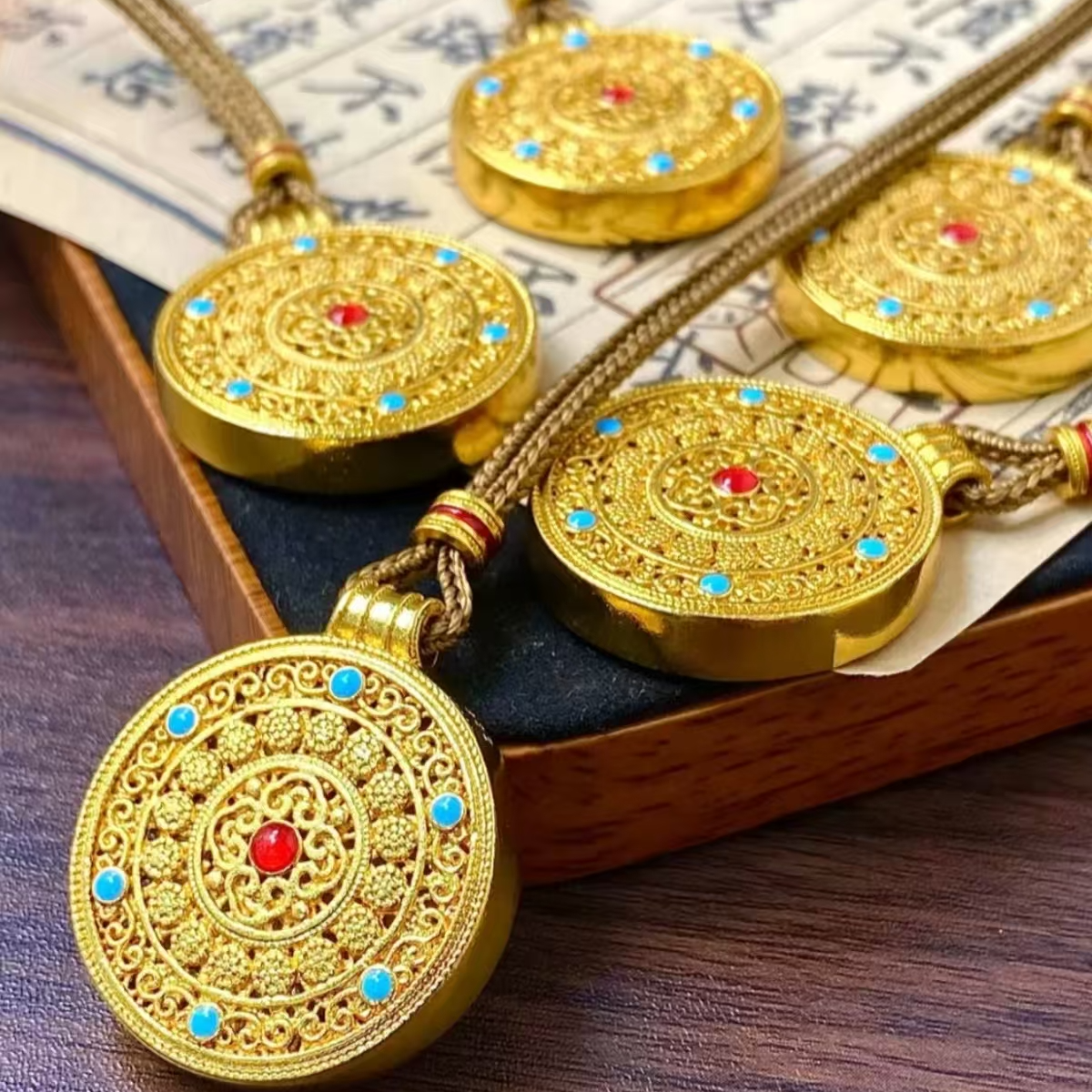 铜合金吊坠 花丝四合如意八宝罗盘吊坠吉祥毛衣链