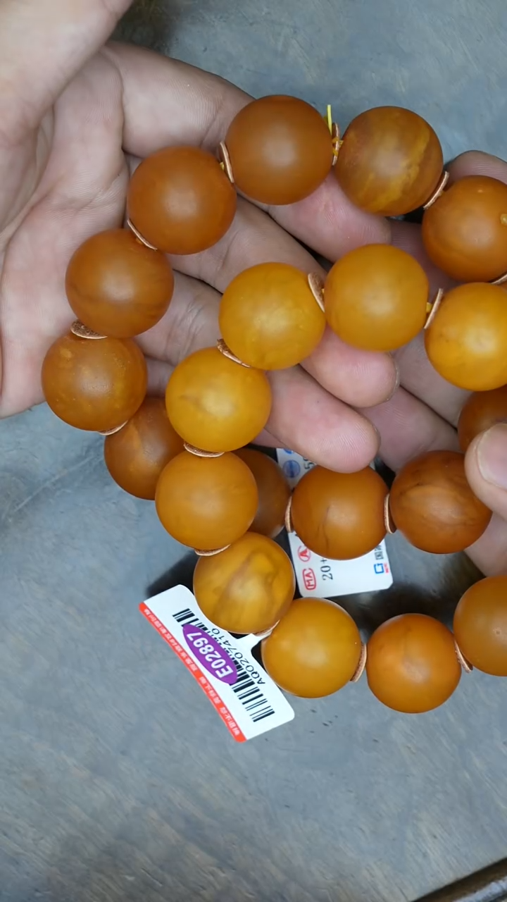 【闪购商品】琥珀裸石未镶嵌老蜡橘皮隔片手串多样性发其一