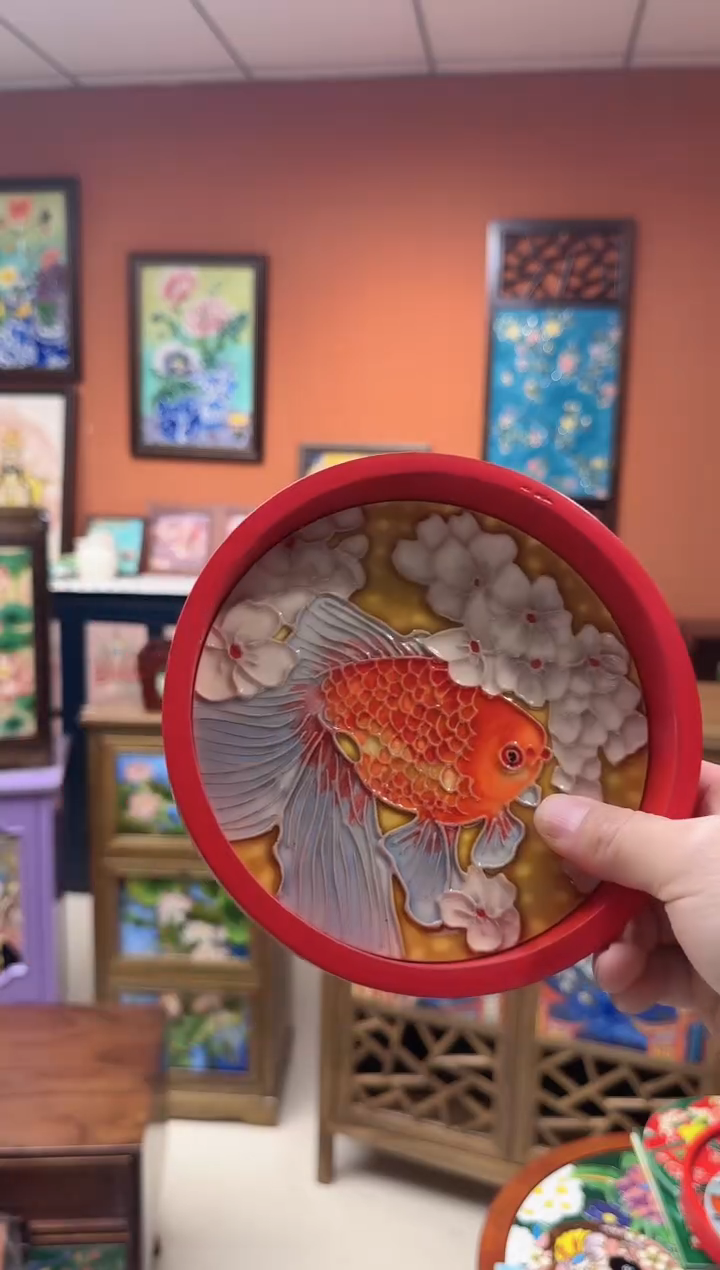 陶瓷  15圆  红盘 两个