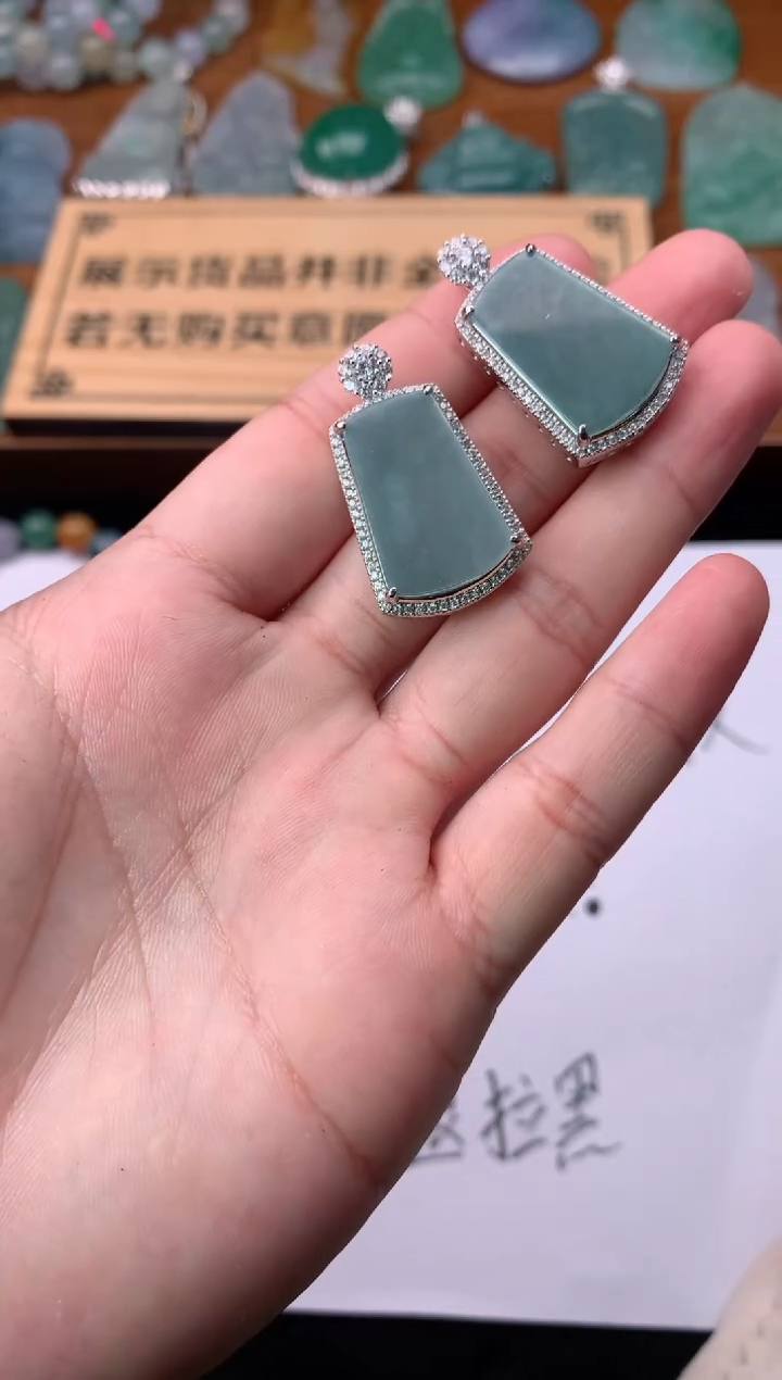 【闪购商品】翡翠颈饰合金铜镶无事牌多样性发一