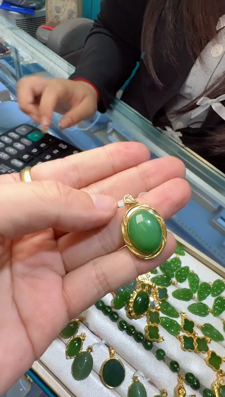 【闪购商品】和田玉吊坠(不含链)18K金镶嵌蛋面吊坠 y03 不含链