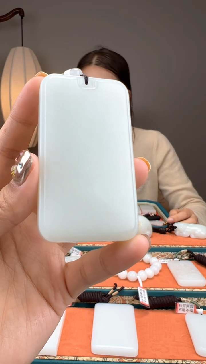 【闪购商品】和田玉颈饰未镶嵌1