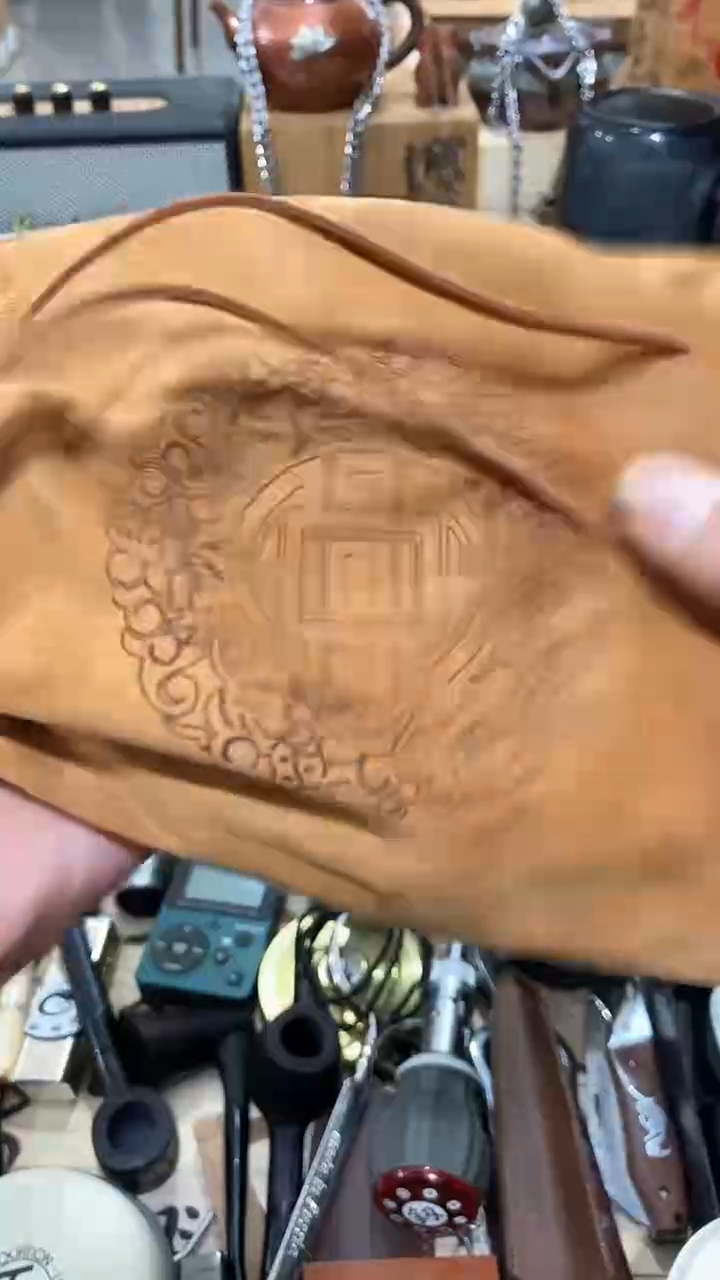 瓷片闪购商品   如图所示