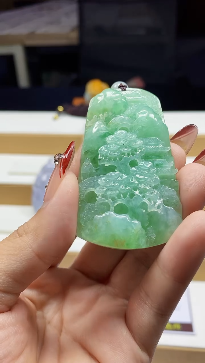 翡翠未镶嵌颈饰翡翠A货